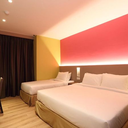 Capital O 9010 Yee Hotel ジョホールバル エクステリア 写真