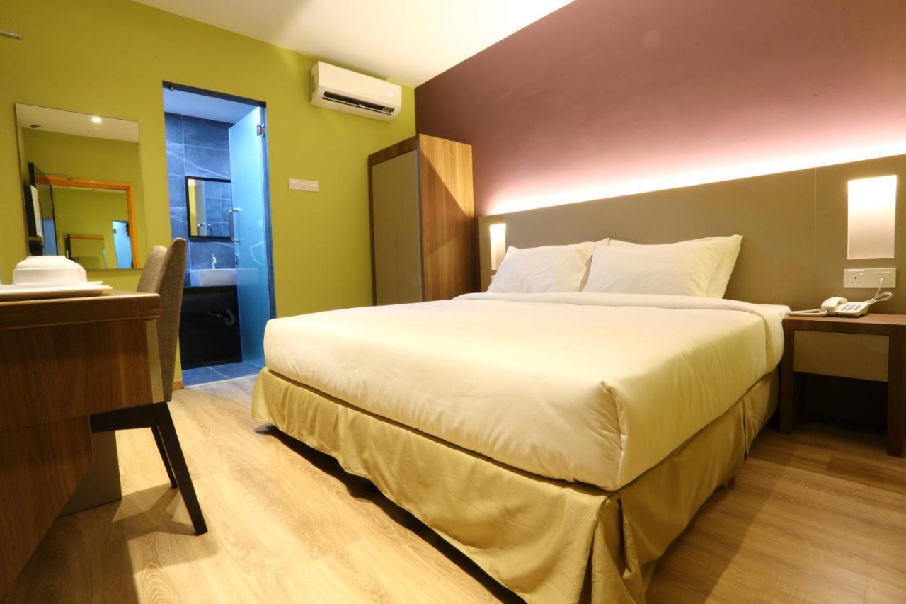 Capital O 9010 Yee Hotel ジョホールバル エクステリア 写真
