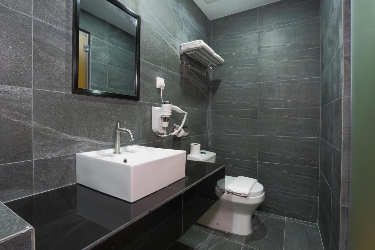 Capital O 9010 Yee Hotel ジョホールバル エクステリア 写真